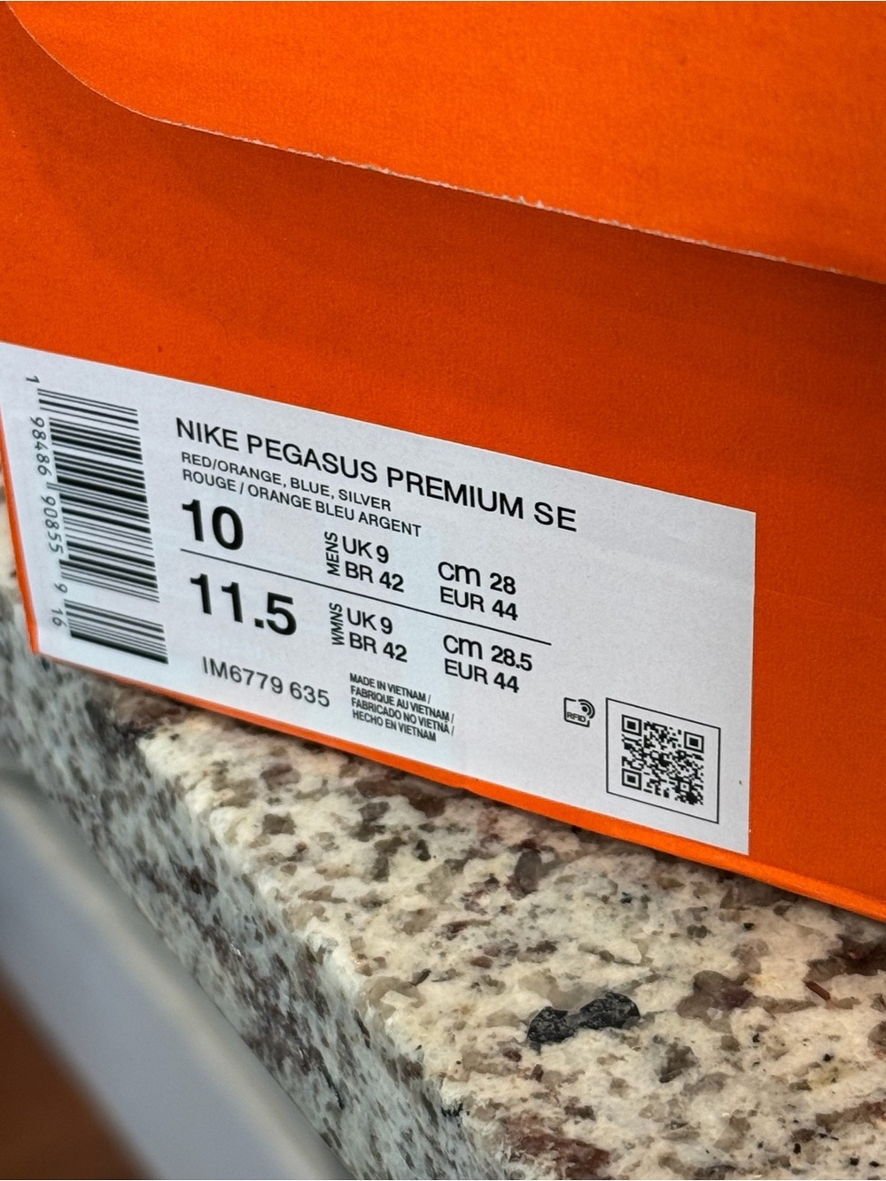 Men’s Pegasus Premium - Picture 5 of 5